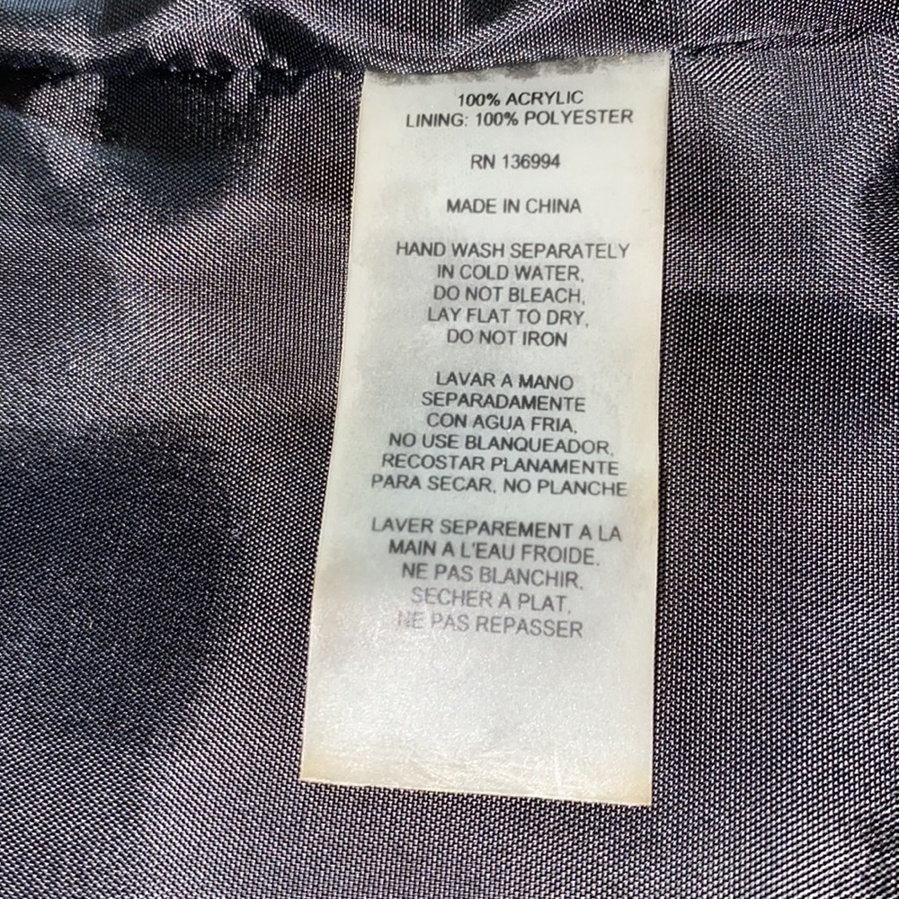 SOLD.        SOLD.   Sioni faux fur vest jacket - Picture 5 of 5